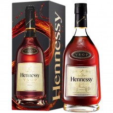 Коньяк Hennessy VSOP 0,7 л в подарочной упаковке